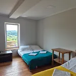 U Beaty Nad Jeziorem Roznowskim Holiday home *